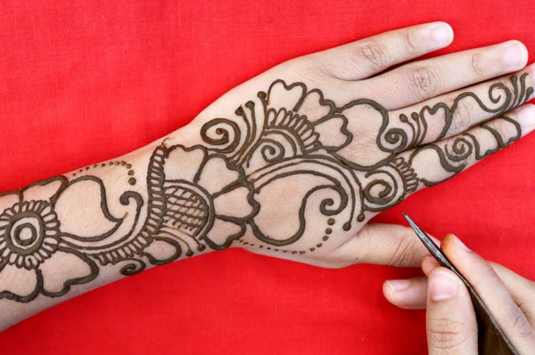 Mehandi Artists At Home In Sonipat, Gurugram, Haryana, & Delhi